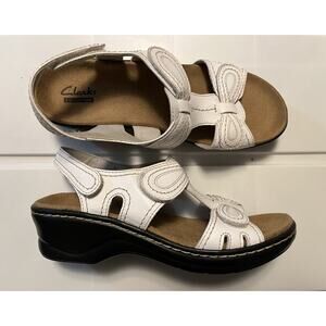 Clarks Lexi Walnut Bendables Sandals White 15260 Women’s 7.5 M Wedge Adjustable
